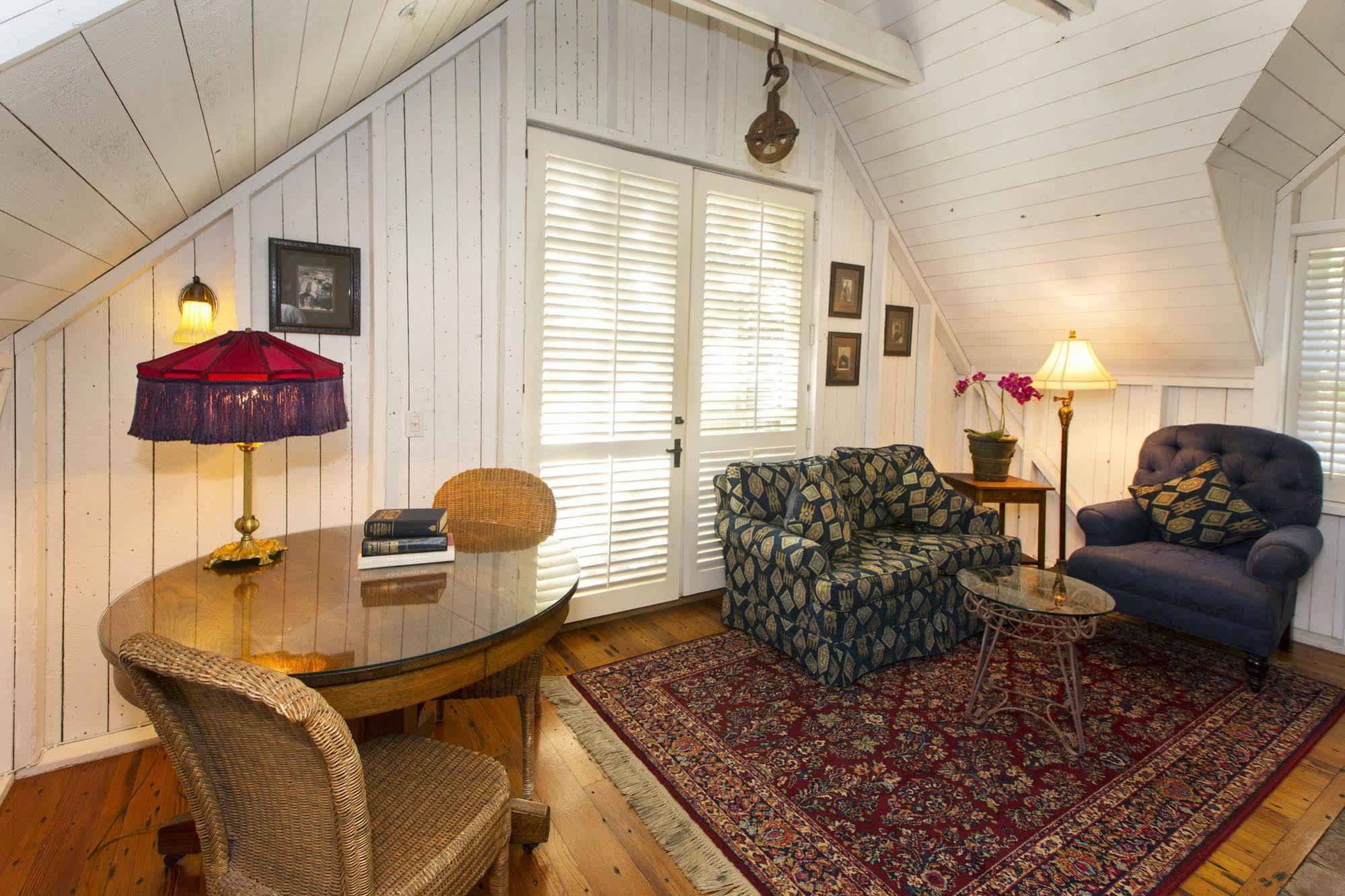 Hotel Simpson House 5*