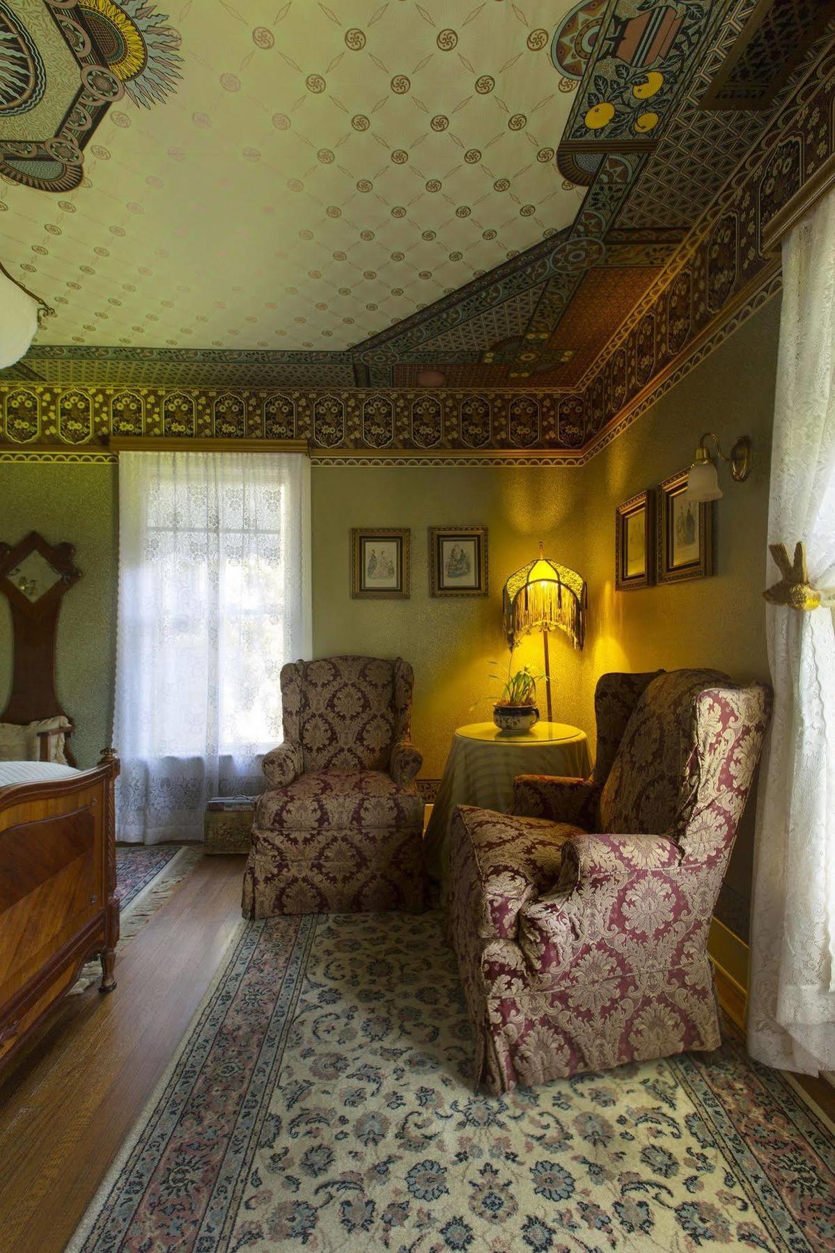 Simpson House 5*