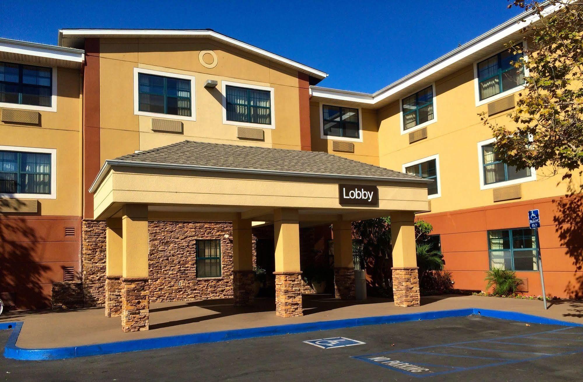 Extended America - - Calle Real Hotel 2*