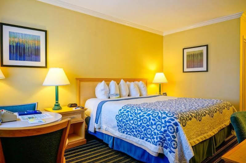 Hotel La Playa