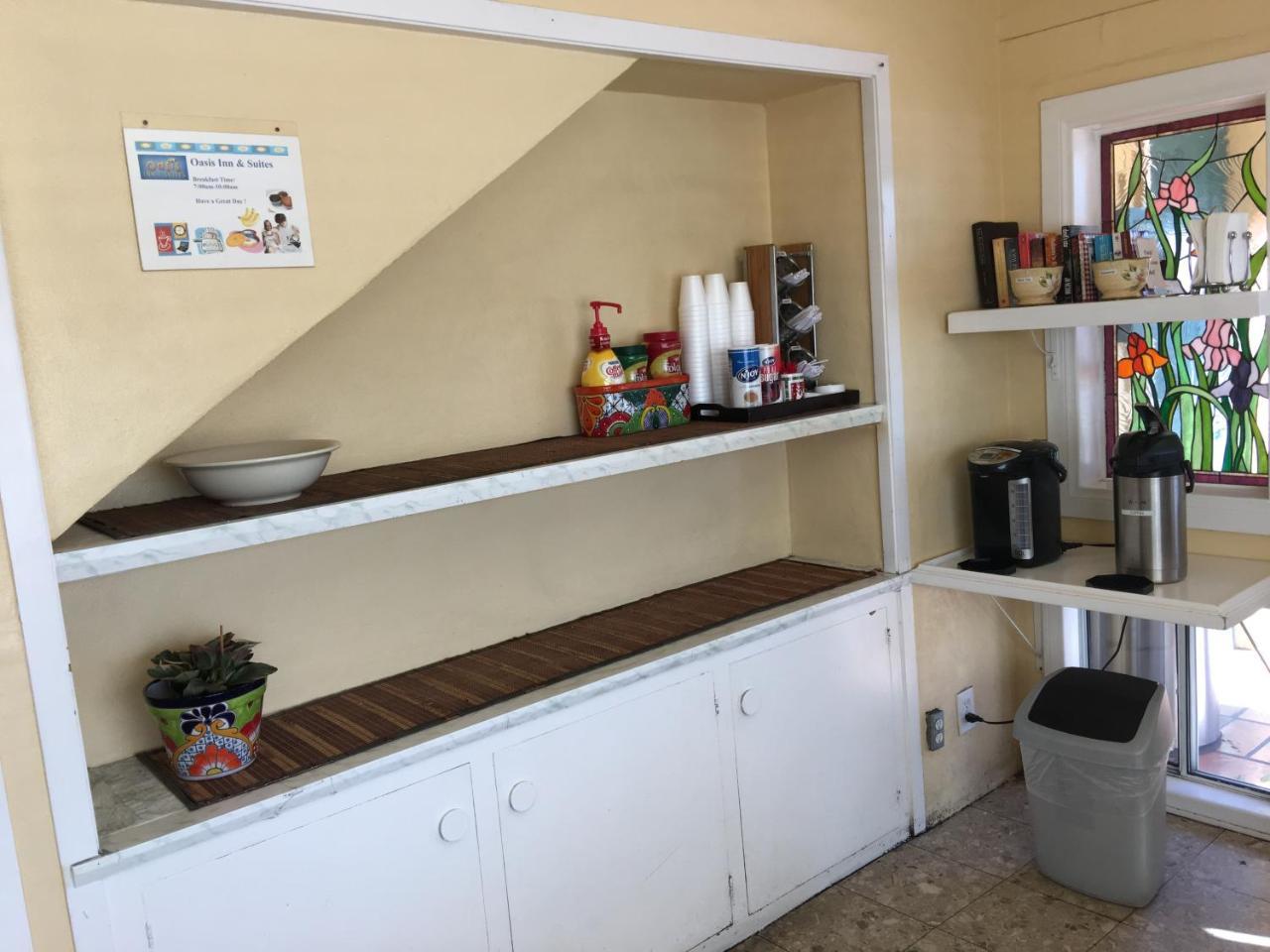 Motel Oasis And 2*