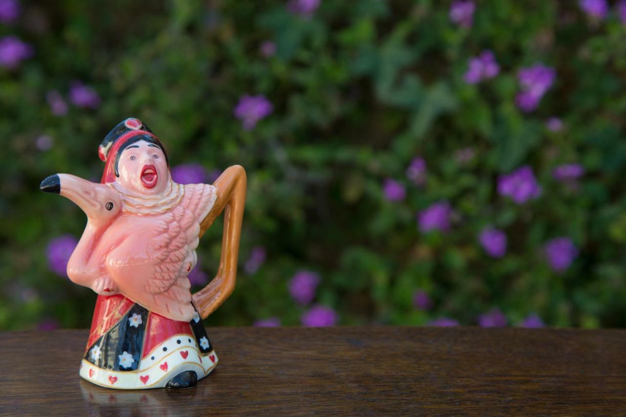 Cheshire Cat & Santa Barbara