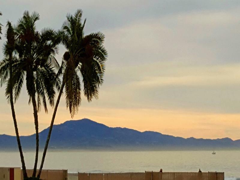 Pacific Crest Hotel 3*