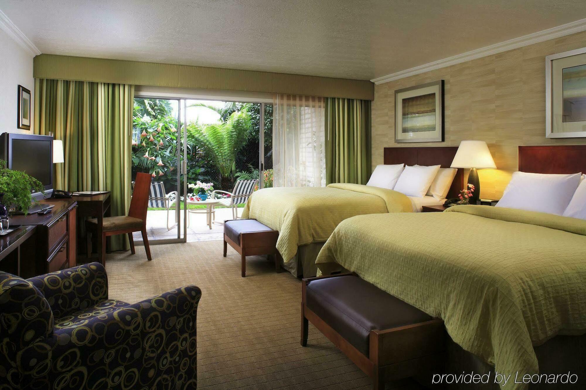 West Inn, A Coast Santa Barbara