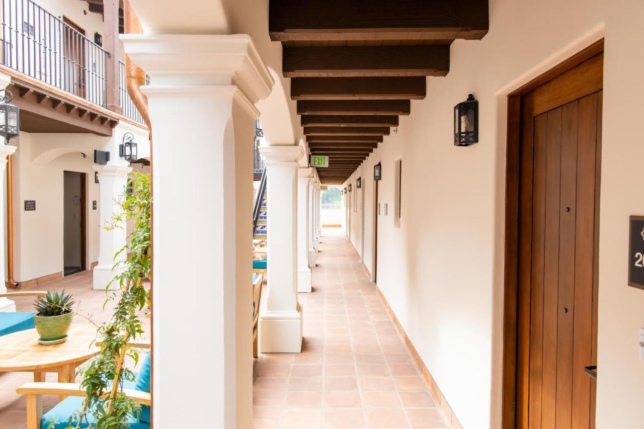 La Playa Hotel