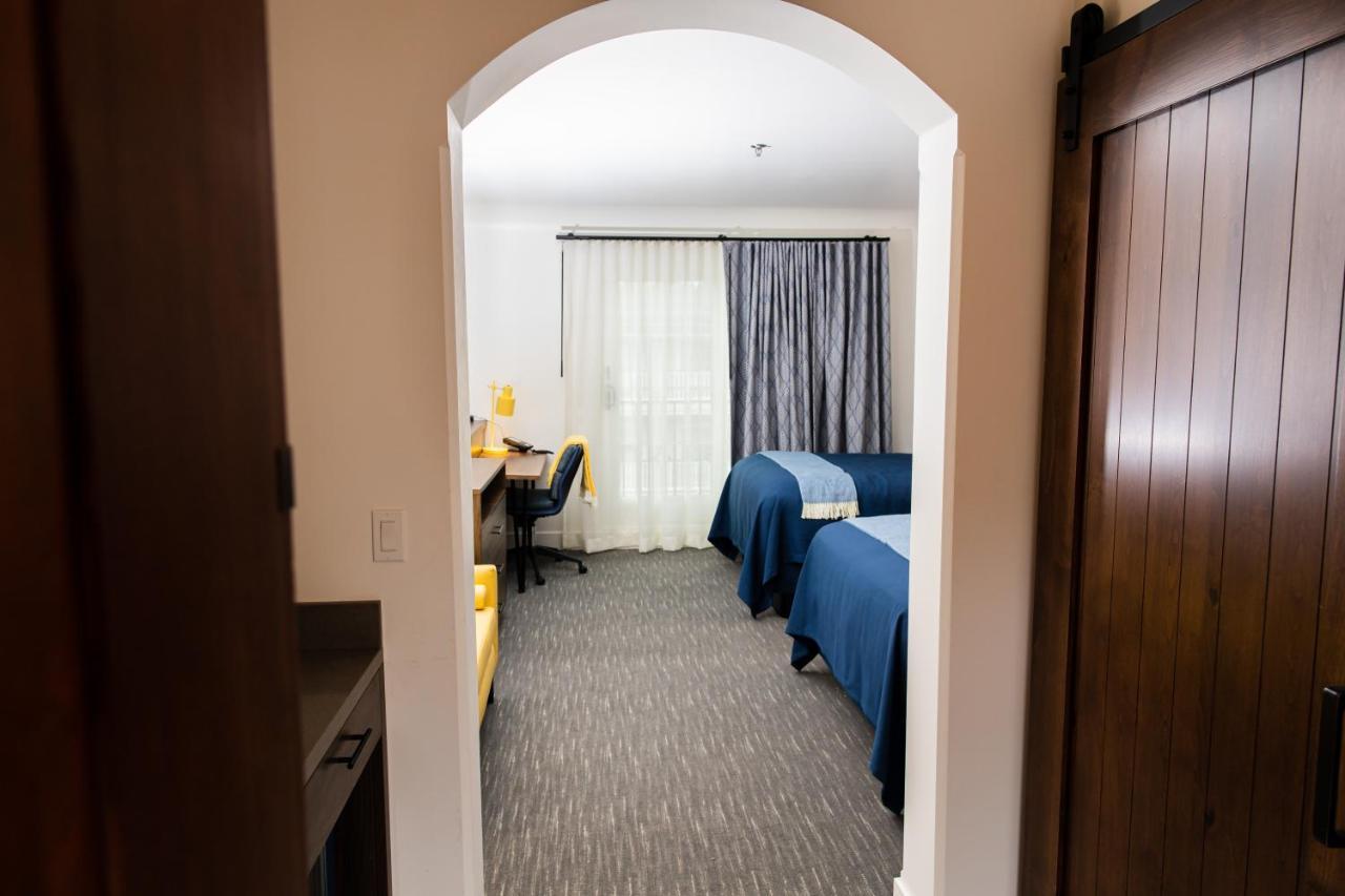 La Playa Hotel 3*