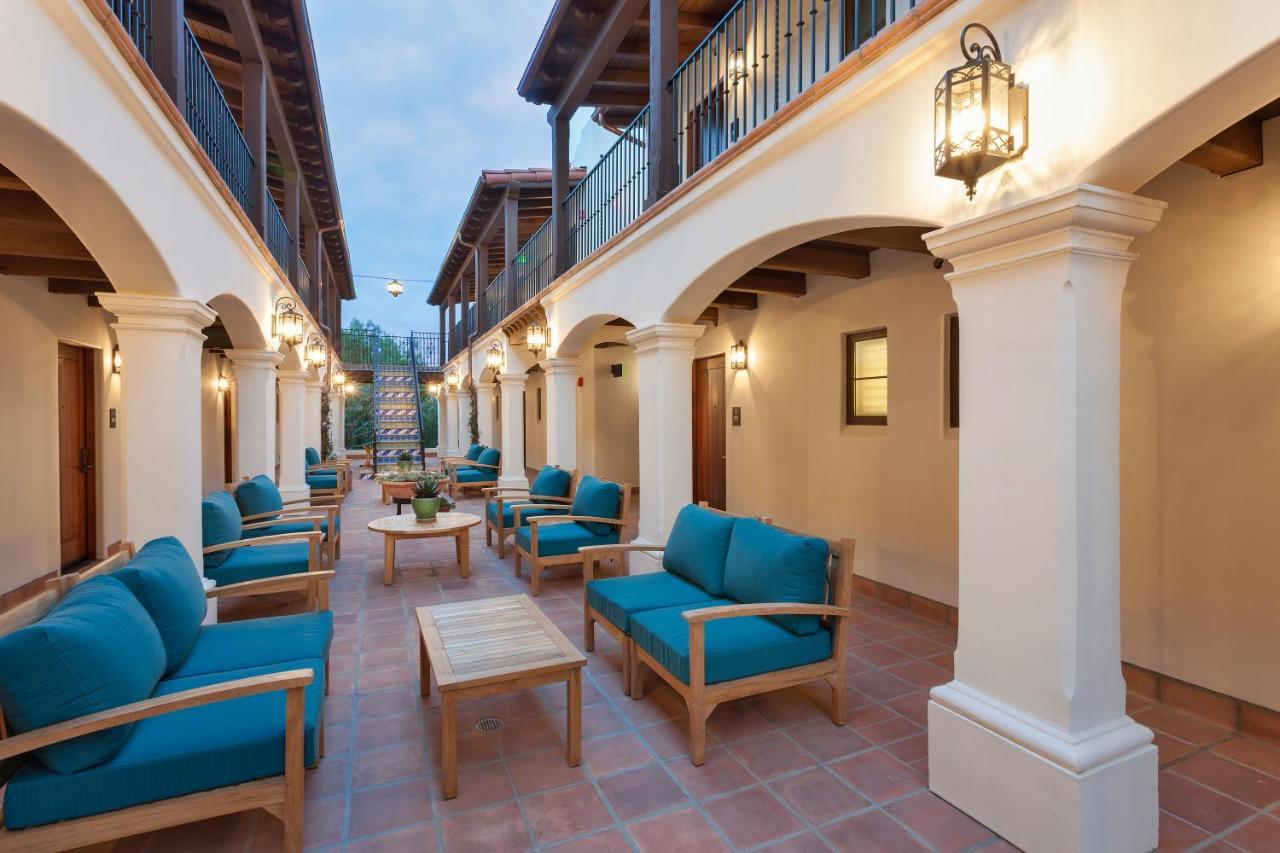 La Playa Hotel